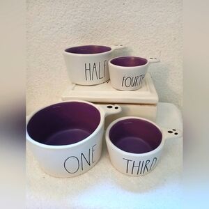 Rae Dunn ghost handle measuring cups